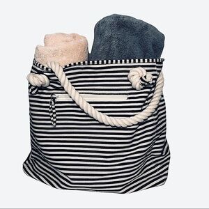 Buji Baja Women's Navy/ Ivory 💯 % Cotton Lined Rope Handle Beach Tote Bag